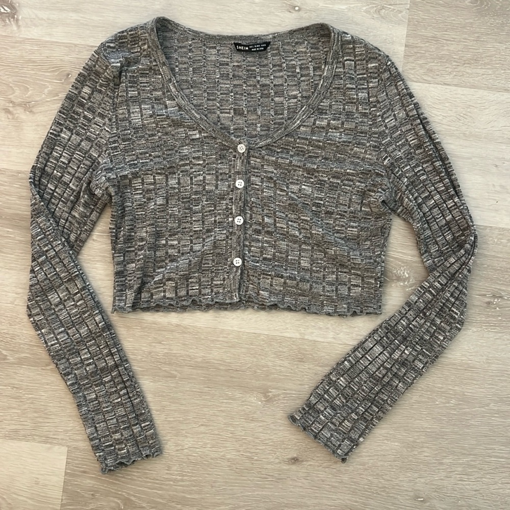 SHEIN Long Sleeve Crop Top